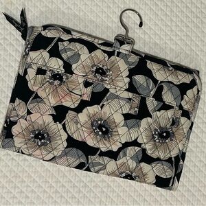 Vera Bradley Camellia Hanging Jewelry / Travel Organizer.